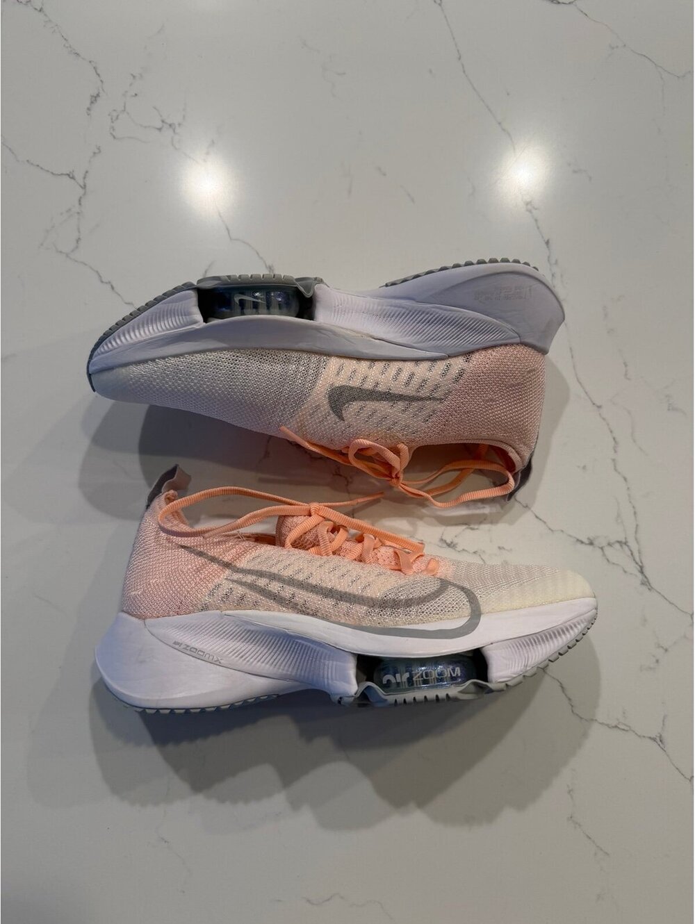 Nike Air Zoom Tempo NEXT% Flyknit "Sunset Tint"